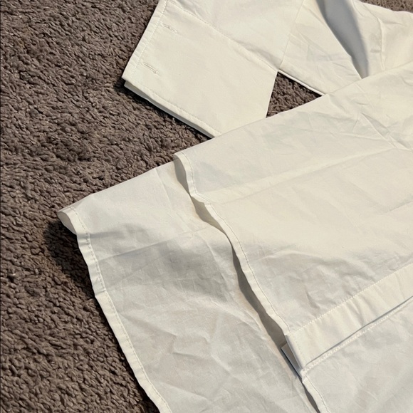 Classic White Women’s button down - Picture 2 of 5
